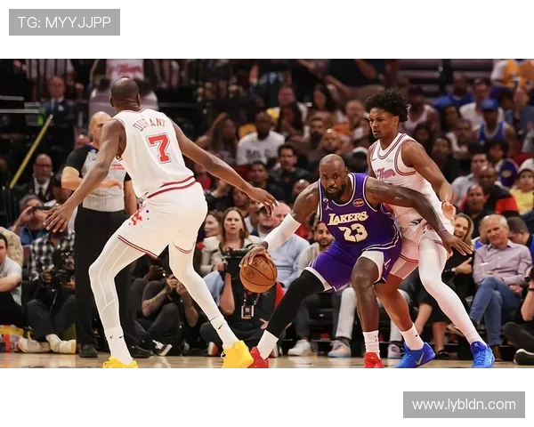 NBA季后赛教练战术盘点：谁的战略更胜一筹？